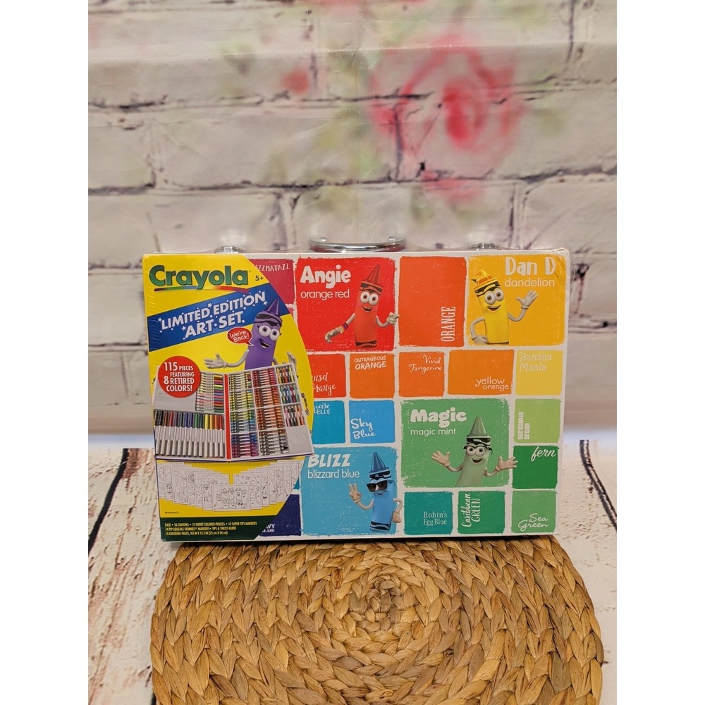 Crayola Limited Edition Art Set 115 Pieces 8 Retired Colors Markers‎ Crayons